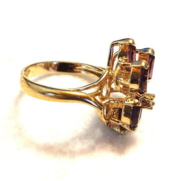Elegant Vintage 18KT Gold H.G.E Purple Crystal Cluster Cocktail Ring – Size 5 - Picture 7 of 15